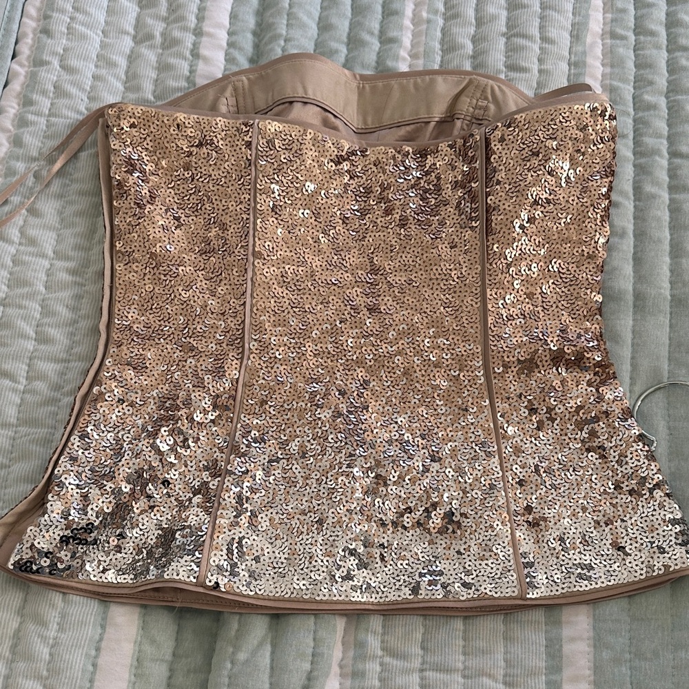 White House Black Market Gold Sequin Camisole - Picture 5 of 7